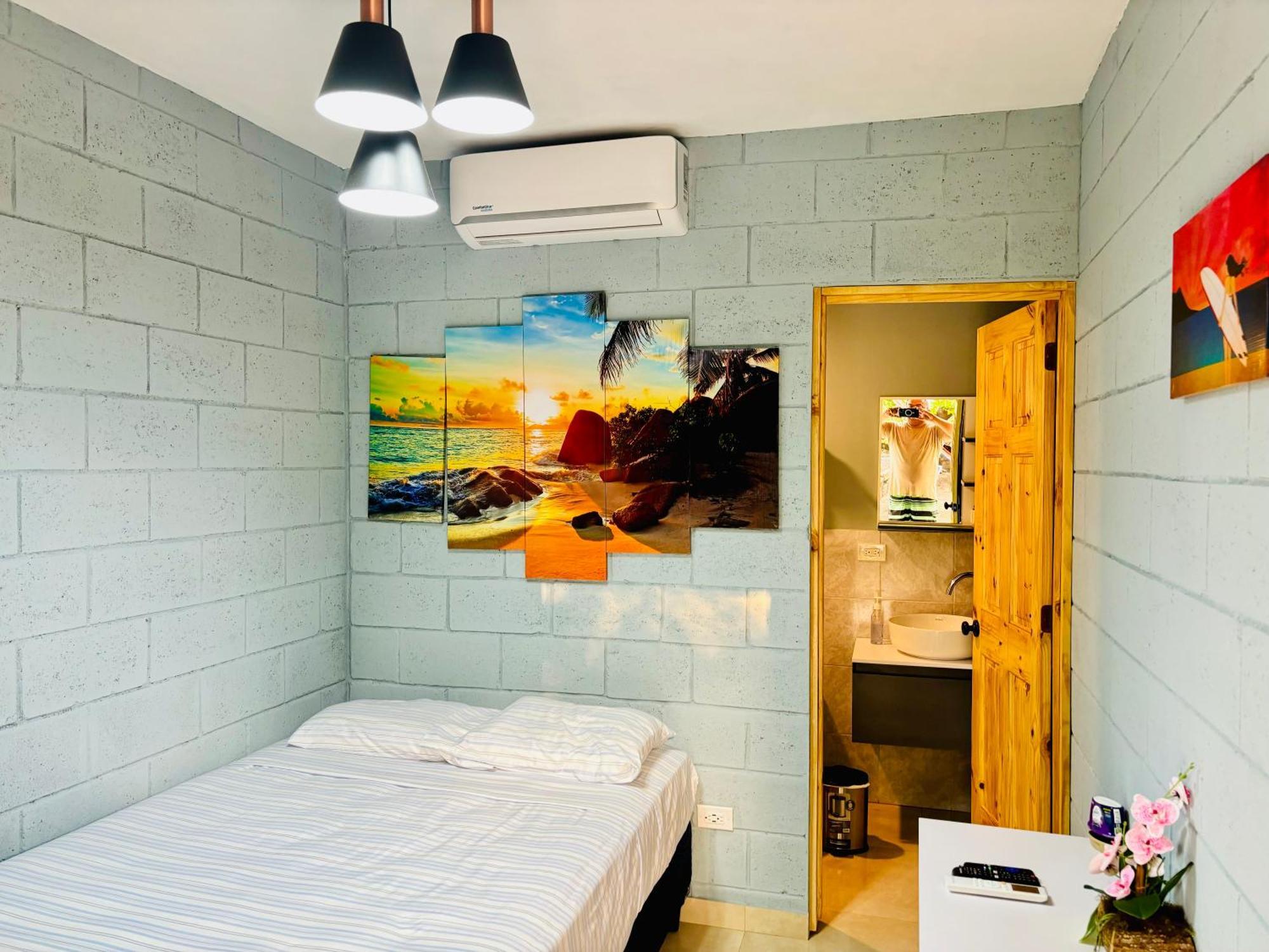 Hostal Camila'S Tamanique Exteriör bild